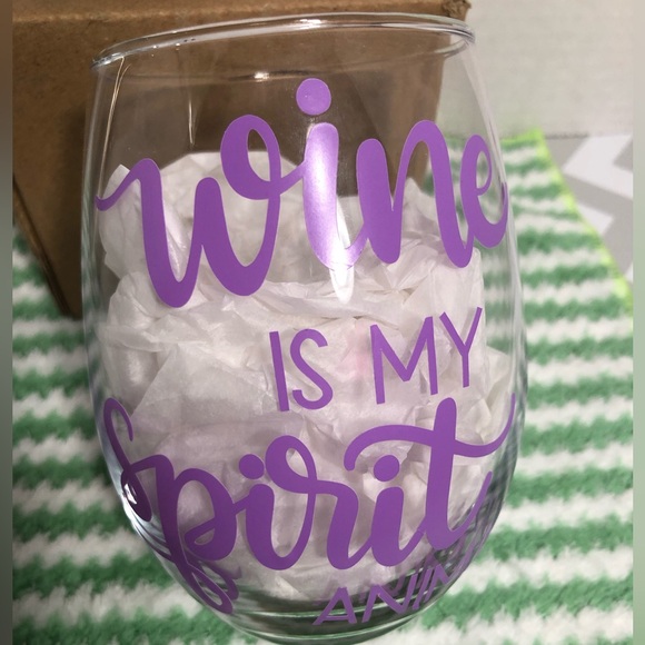 2- New-WINE GLASS***WINE IS MY SPIRIT ANIMAL
Handmade - Picture 1 of 4